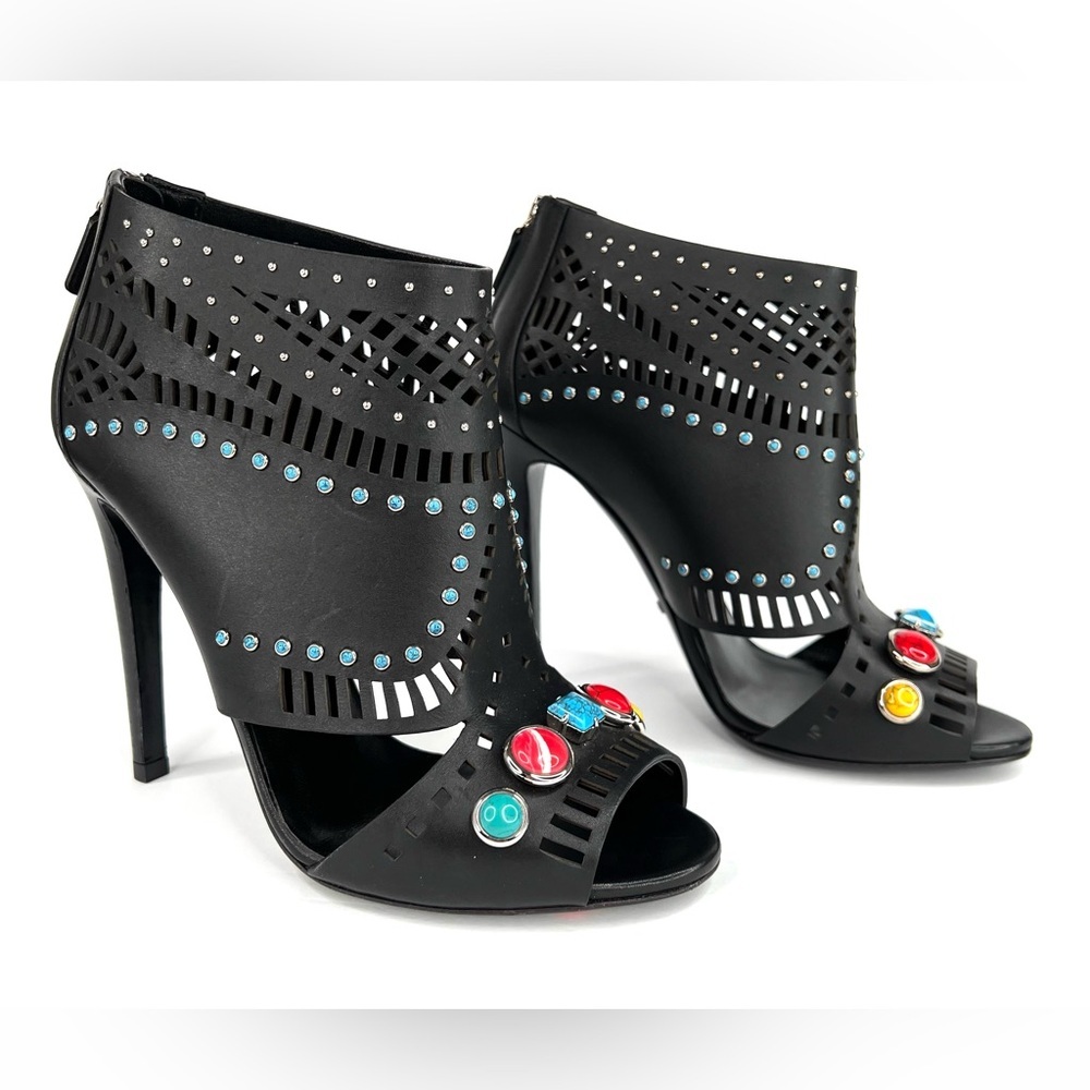 GUCCI LIKA LASER CUT LEATHER STONE STUD EMBELLISHED LOGO ANKLE BOOT SIZE EU 38 - Picture 2 of 11